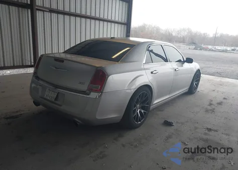 2016 Dodge Charger Srt 392 из США, поврежденный, VIN 2C3CDXEJ2GH339946